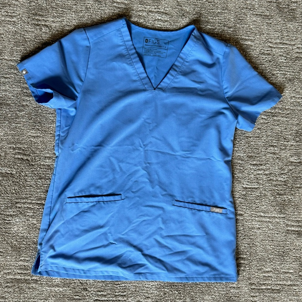 Figs Casma Three-Pocket Scrub Top